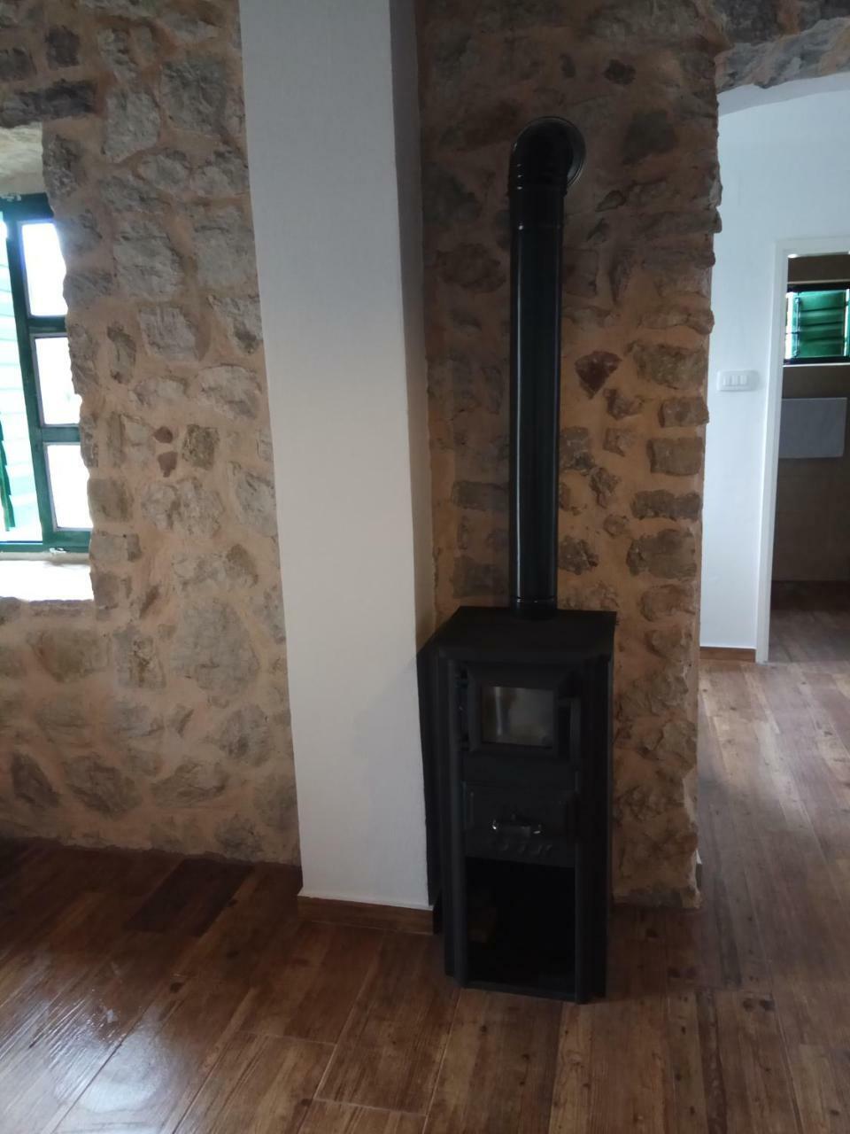 Rustic Stone House Villa Bar Exterior photo